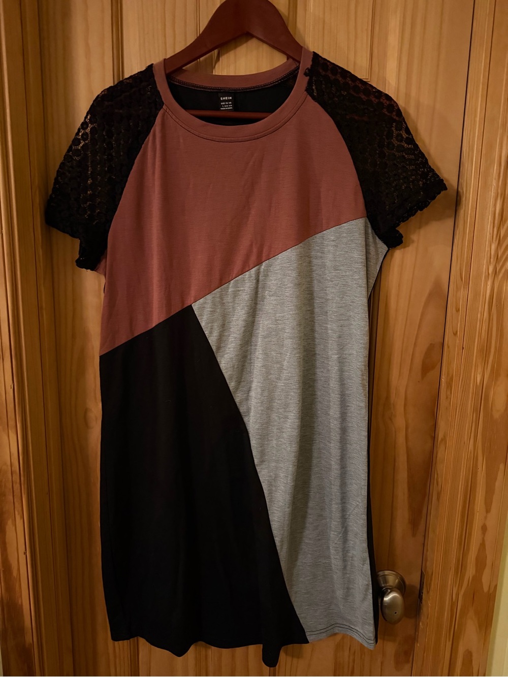 SHEIN Colorblock Lace Sleeve Shift Dress — Mauve, Gray & Black